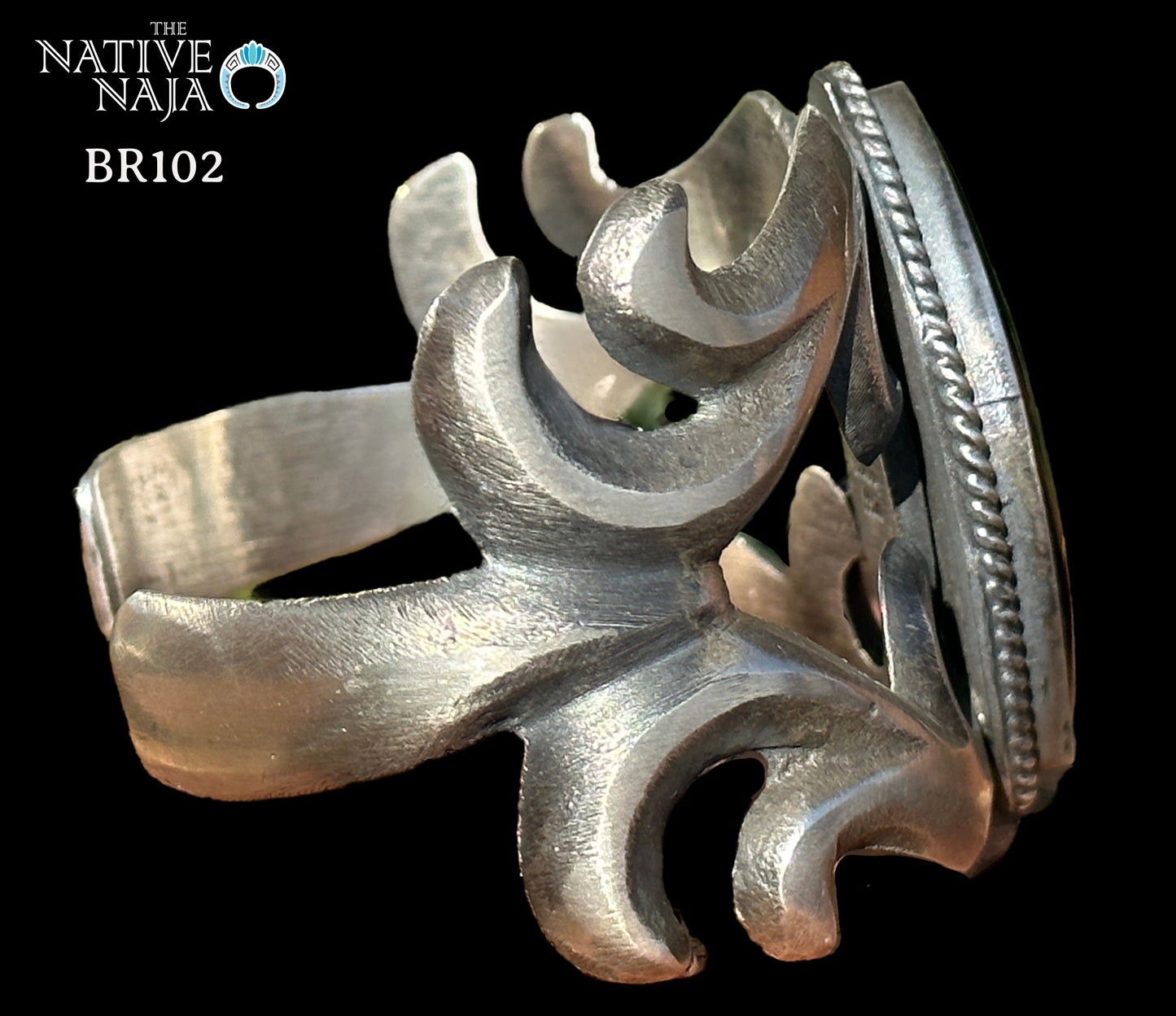 Navajo Chimney Butte Sandcast Sterling Silver & Black Onyx Cuff Bracelet BR102