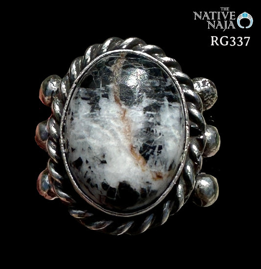 Navajo Artist Robinson Martinez Sterling Silver & White Buffalo Ring Size 8 1/2 RG337