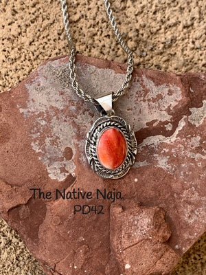 Dainty Navajo Signed Roped Sterling Silver & Orange Spiny Oyster Pendant PD42